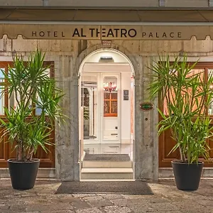 Al Theatro Palace **** Venice