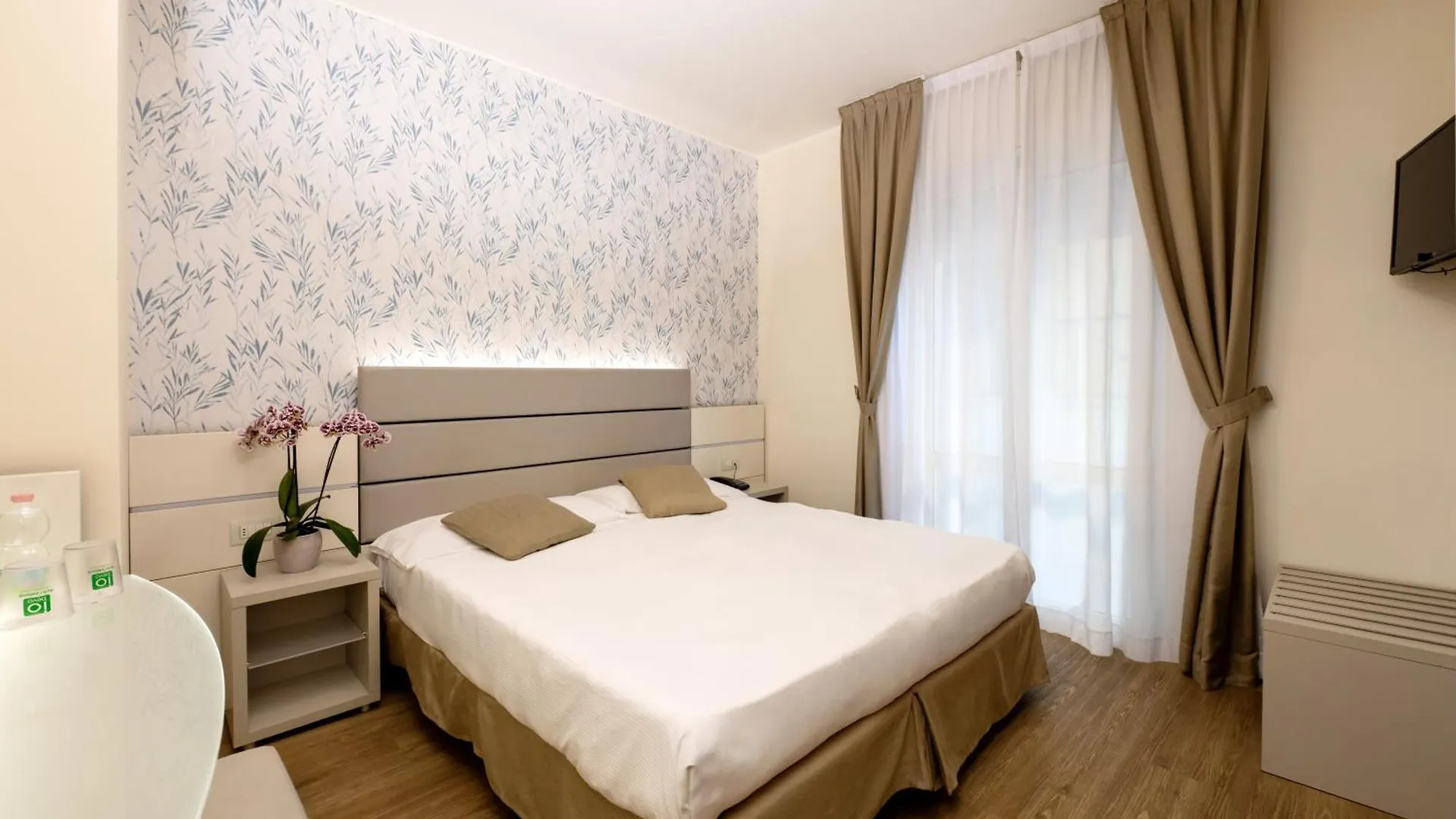 Hotel Astoria カオルレ