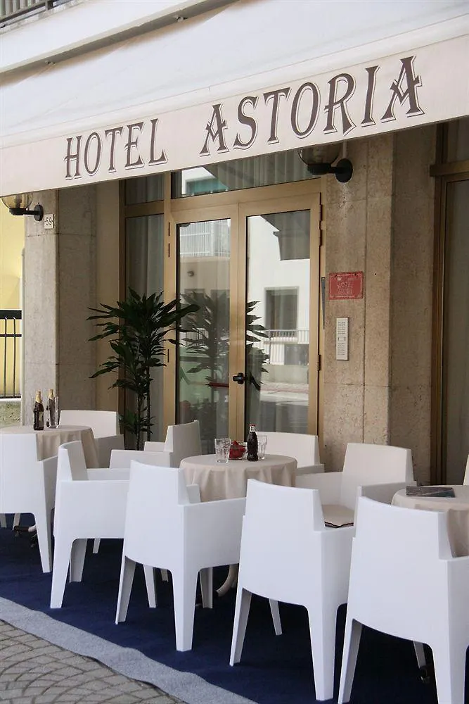 Hotel Astoria カオルレ 4*,